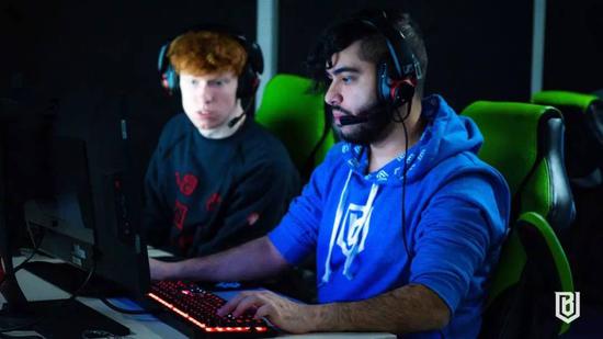 电竞世界杯双冠荣耀诞生 华漕战队成传奇